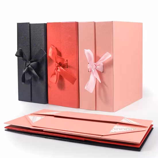 Rigid Paper Tote Portable Flip Folding Clothing Shoes Box with Magnetic Lid